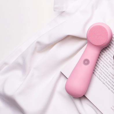 L'abeille Pink IonActive Deep Cleansing Brush with Minki - The Beautiful Online Store